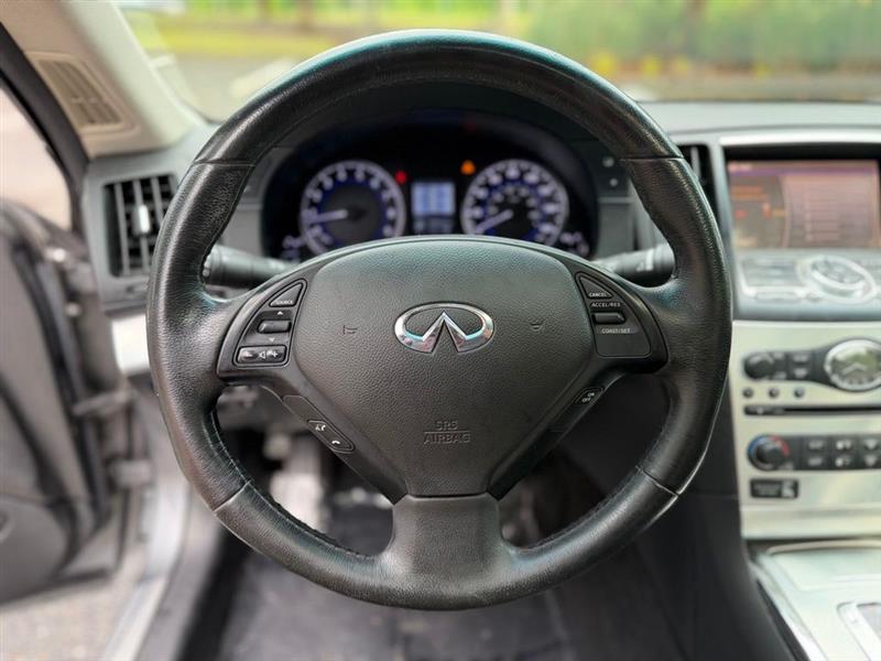 Infiniti Q60 Coupe 2dr Auto AWD 2015