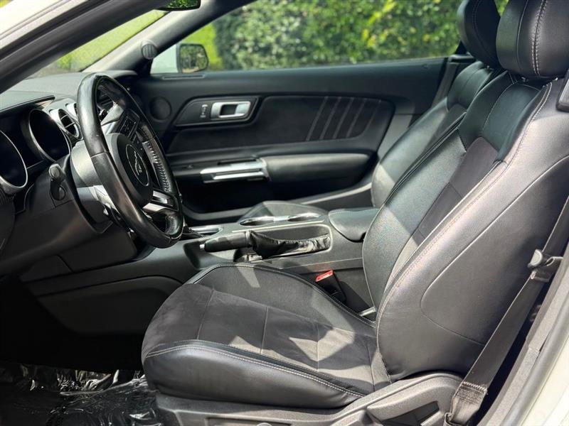 Ford Mustang EcoBoost Convertible 2019