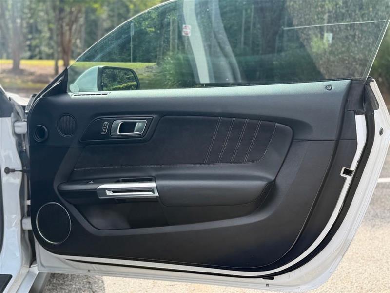 Ford Mustang EcoBoost Convertible 2019
