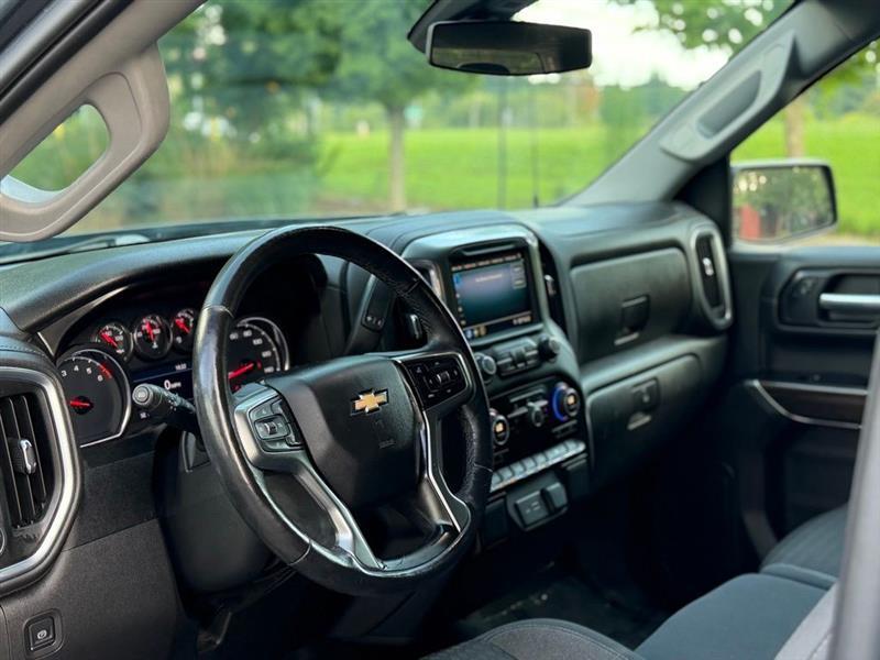 Chevrolet Silverado 1500 4WD Crew Cab 147" LT 2020