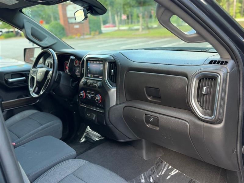 Chevrolet Silverado 1500 4WD Crew Cab 147" LT 2020