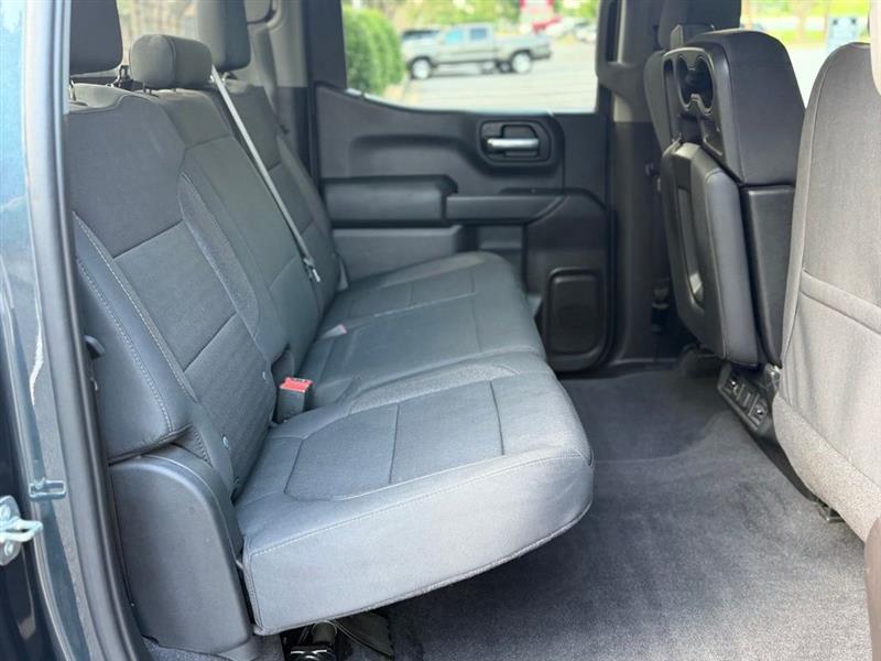 Chevrolet Silverado 1500 4WD Crew Cab 147" LT 2020