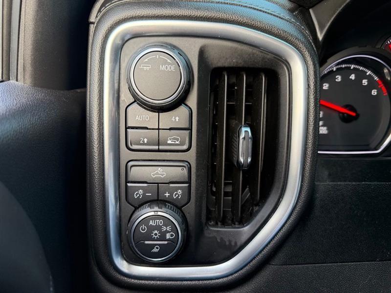 Chevrolet Silverado 1500 4WD Crew Cab 147" LT 2020
