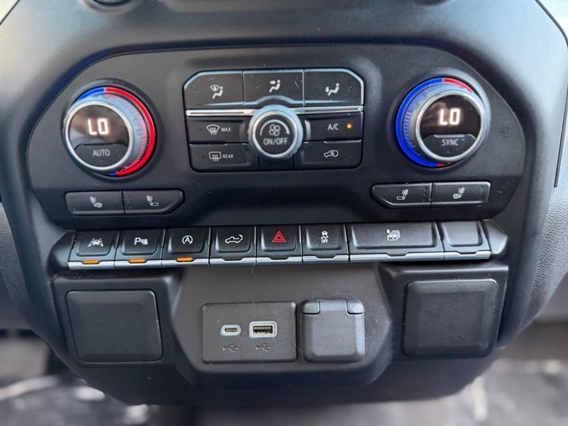 Chevrolet Silverado 1500 4WD Crew Cab 147" LT 2020