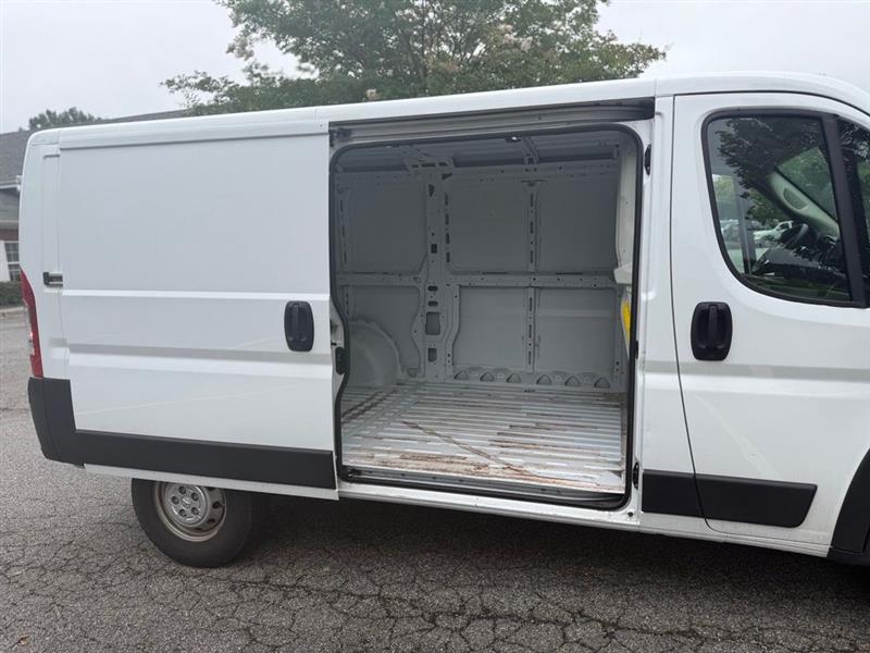 RAM ProMaster Cargo Van 2500 Low Roof 136" WB 2023