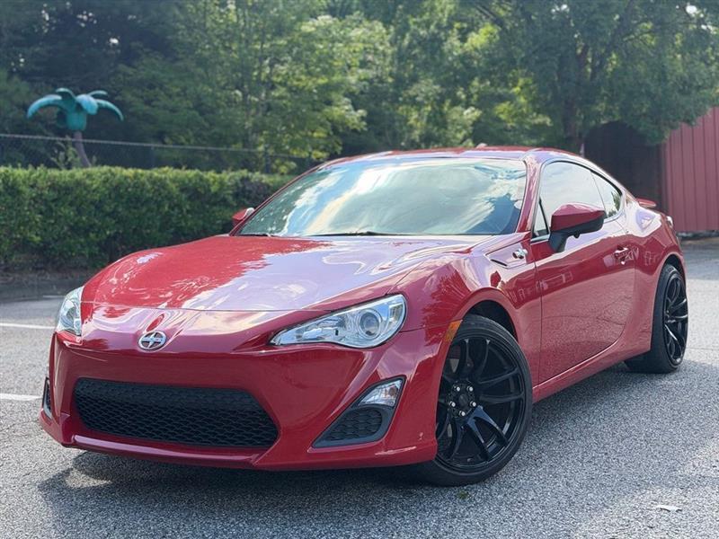 Scion FR-S 2dr Cpe Man (Natl) 2015