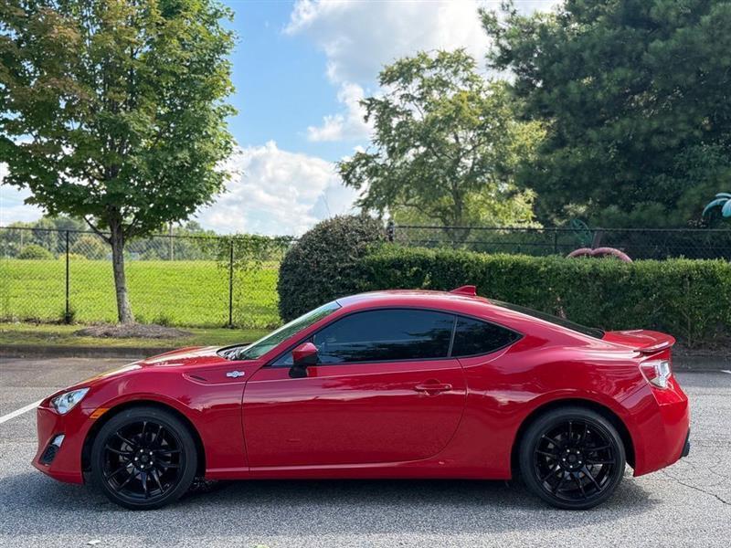 Scion FR-S 2dr Cpe Man (Natl) 2015