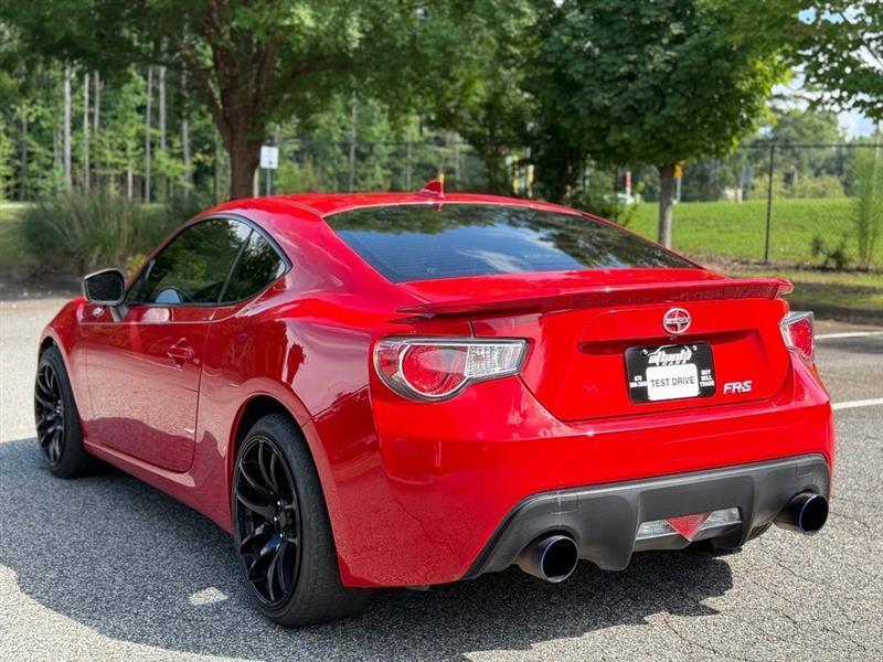 Scion FR-S 2dr Cpe Man (Natl) 2015