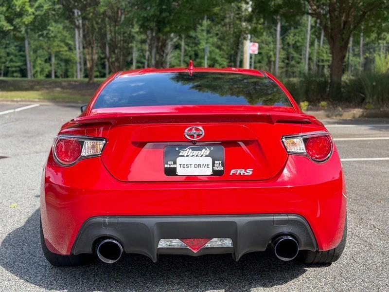 Scion FR-S 2dr Cpe Man (Natl) 2015
