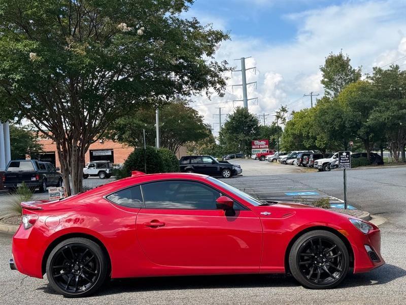 Scion FR-S 2dr Cpe Man (Natl) 2015