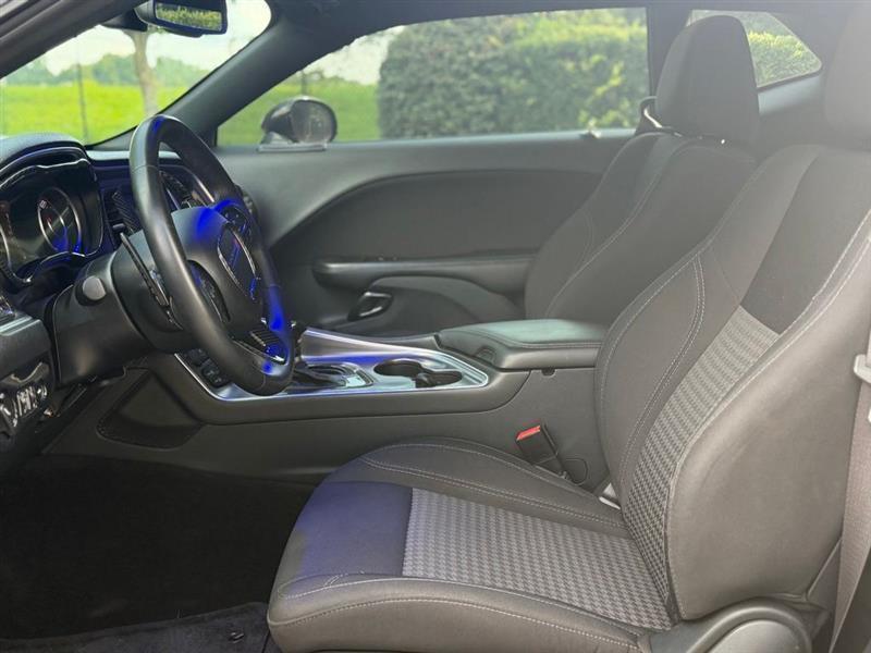 Dodge Challenger 2dr Cpe R/T 2015
