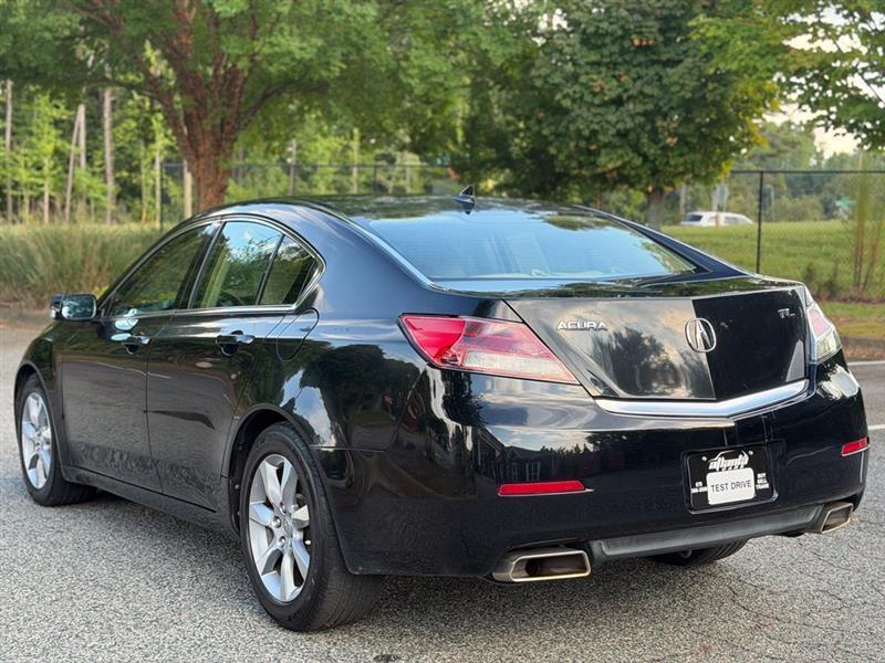 Acura TL 4dr Sdn Auto 2WD 2012