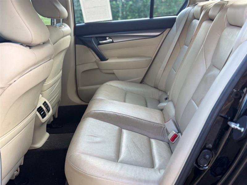 Acura TL 4dr Sdn Auto 2WD 2012