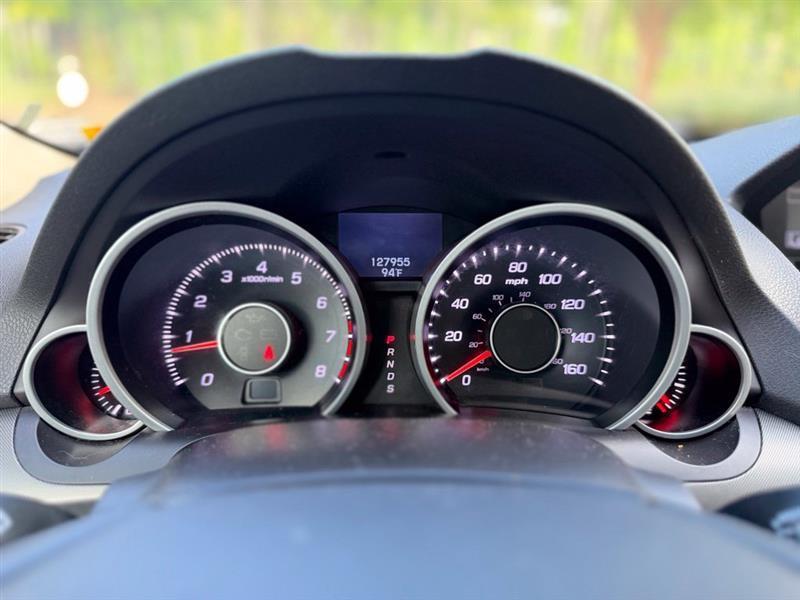 Acura TL 4dr Sdn Auto 2WD 2012