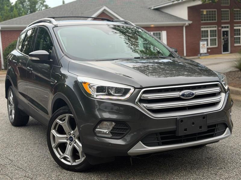 Ford Escape Titanium 4WD 2017