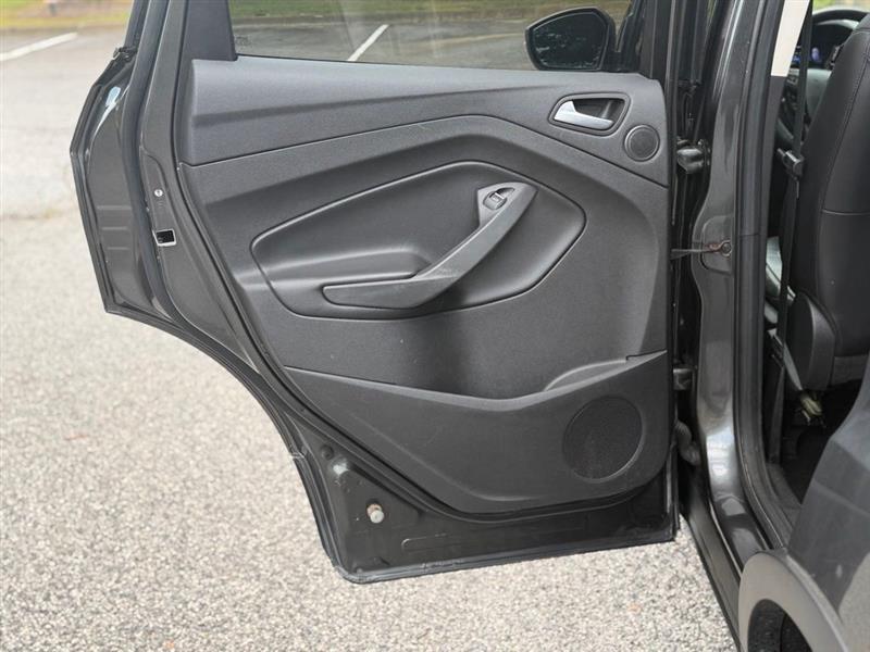 Ford Escape Titanium 4WD 2017