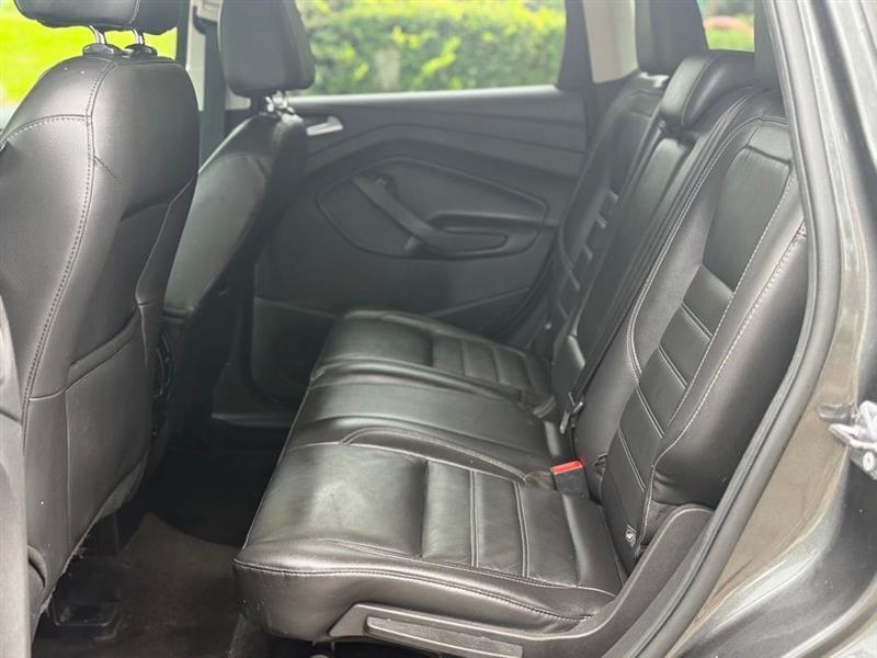 Ford Escape Titanium 4WD 2017
