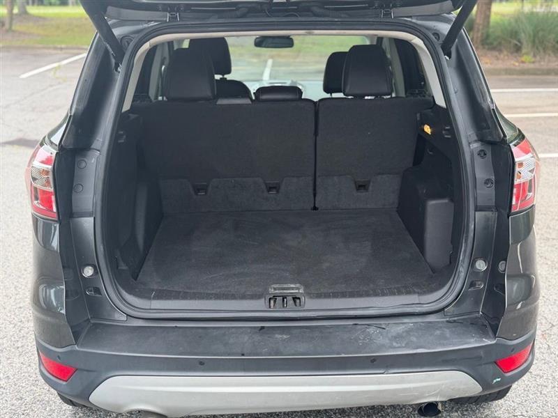 Ford Escape Titanium 4WD 2017