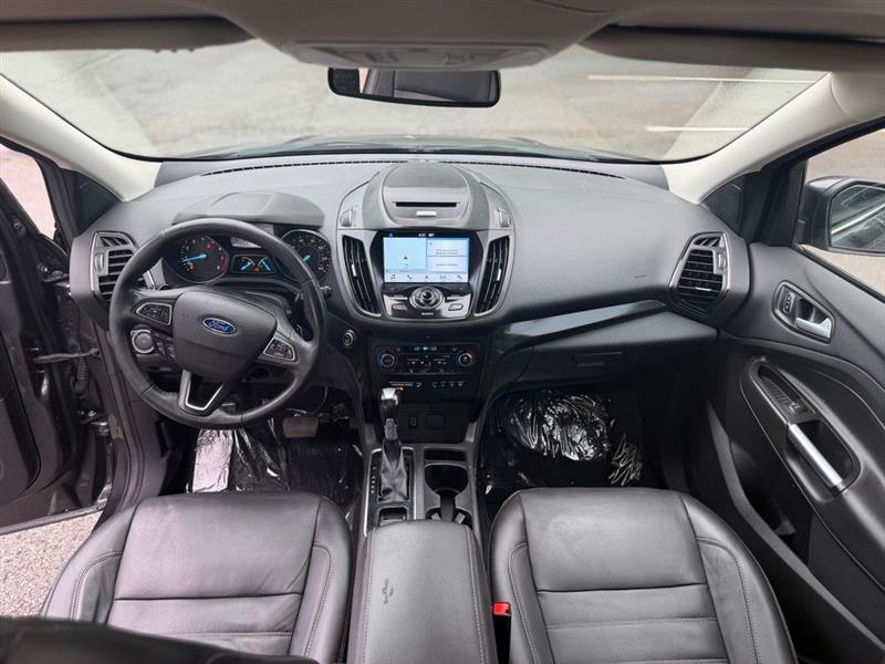 Ford Escape Titanium 4WD 2017