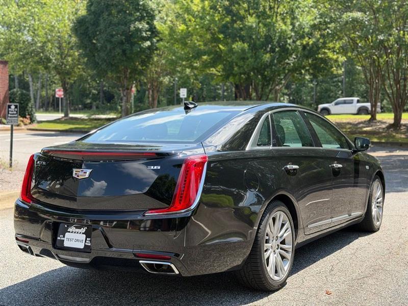Cadillac XTS 4dr Sdn Luxury FWD 2019