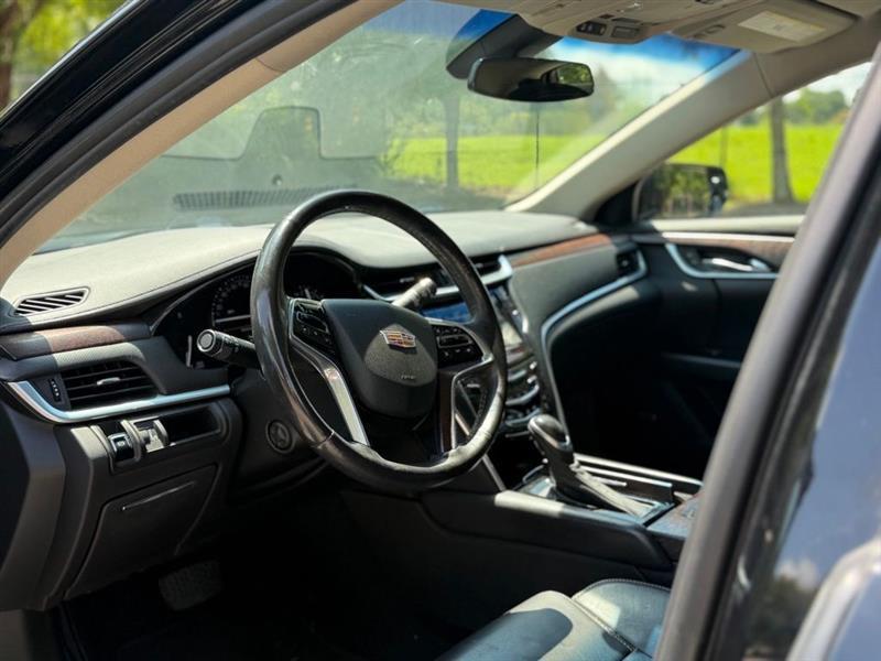 Cadillac XTS 4dr Sdn Luxury FWD 2019