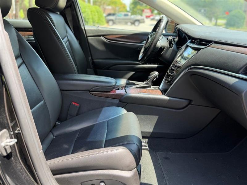 Cadillac XTS 4dr Sdn Luxury FWD 2019