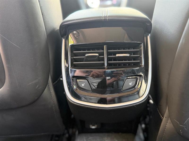 Cadillac XTS 4dr Sdn Luxury FWD 2019
