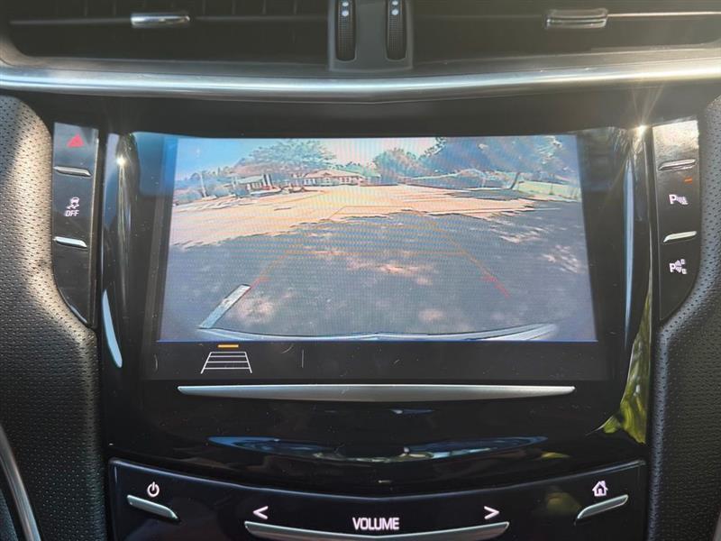 Cadillac XTS 4dr Sdn Luxury FWD 2019