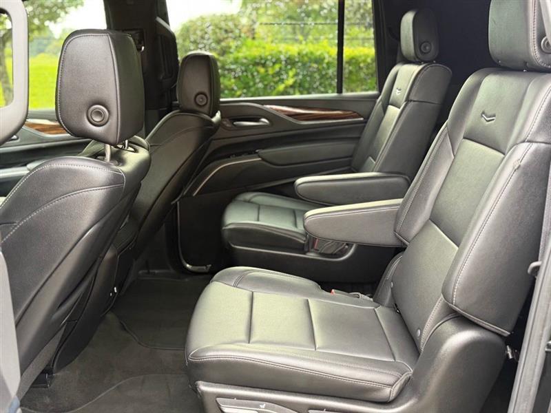 Cadillac Escalade ESV RWD 4dr Luxury 2024