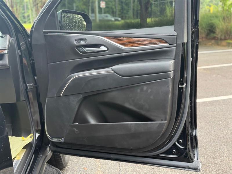 Cadillac Escalade ESV RWD 4dr Luxury 2024