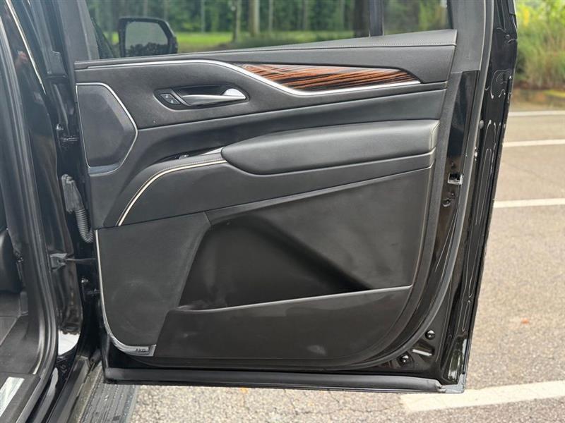 Cadillac Escalade ESV RWD 4dr Luxury 2024