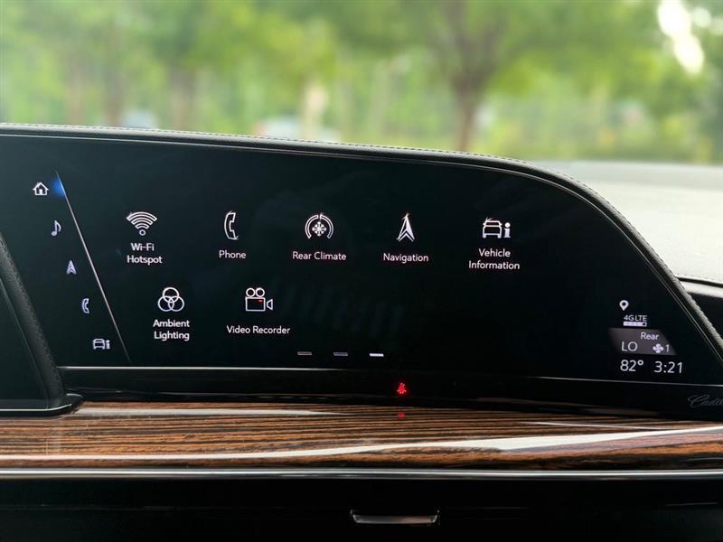 Cadillac Escalade ESV RWD 4dr Luxury 2024