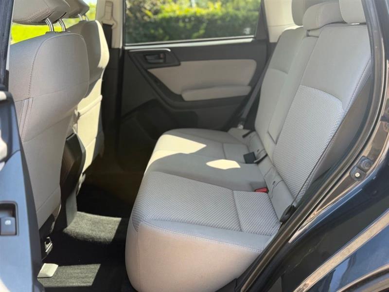 Subaru Forester 4dr CVT 2.5i Premium PZEV 2015