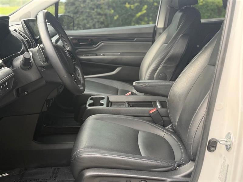 Honda Odyssey Touring Auto 2023