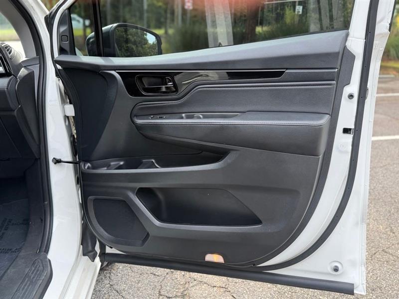 Honda Odyssey Touring Auto 2023