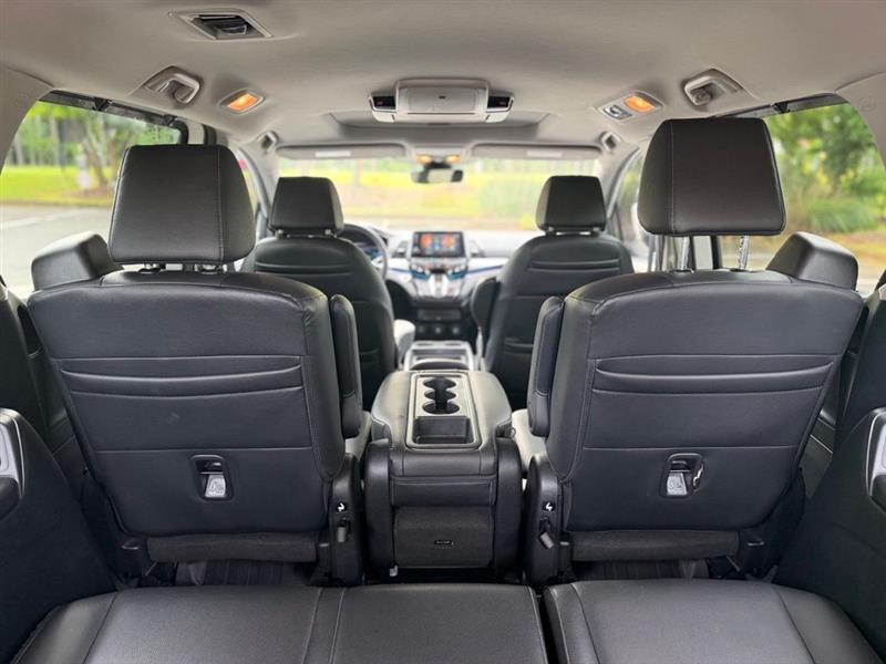 Honda Odyssey Touring Auto 2023