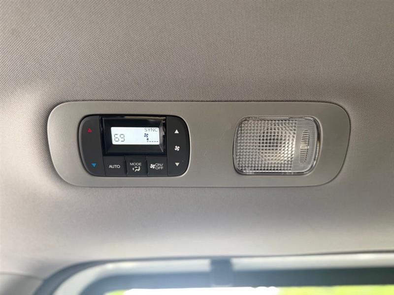 Honda Odyssey Touring Auto 2023