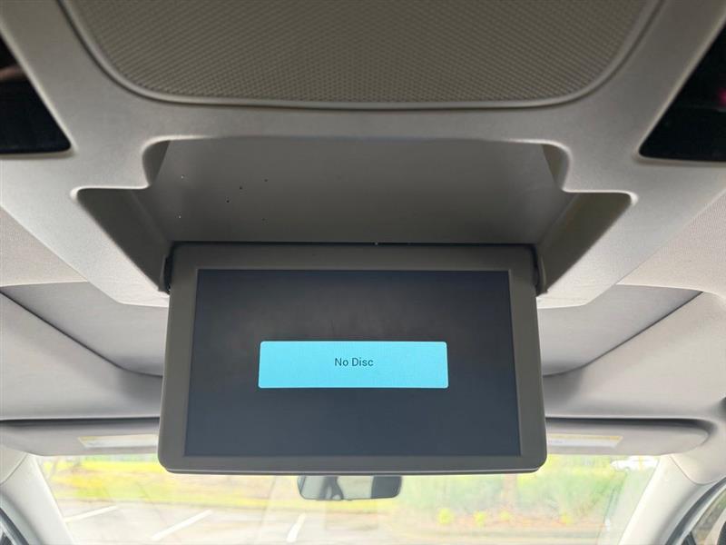Honda Odyssey Touring Auto 2023