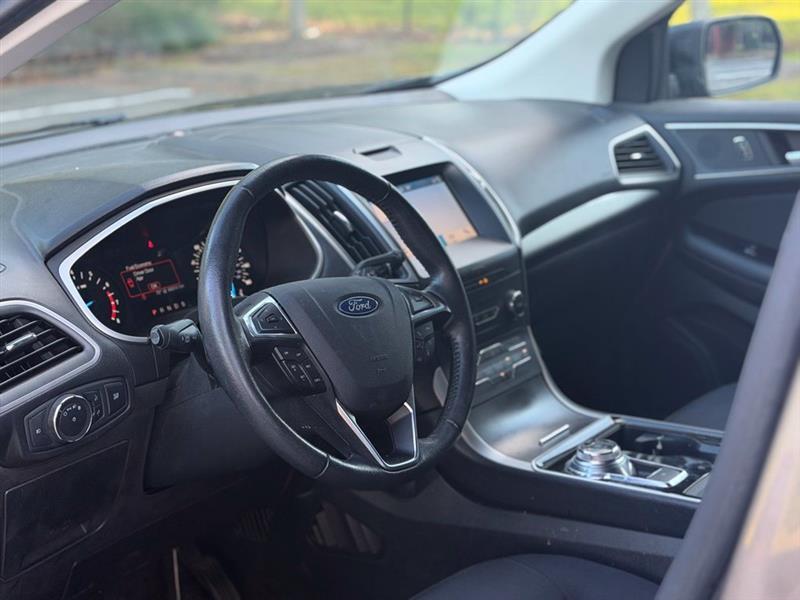 Ford Edge SEL FWD 2019