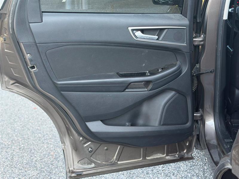 Ford Edge SEL FWD 2019