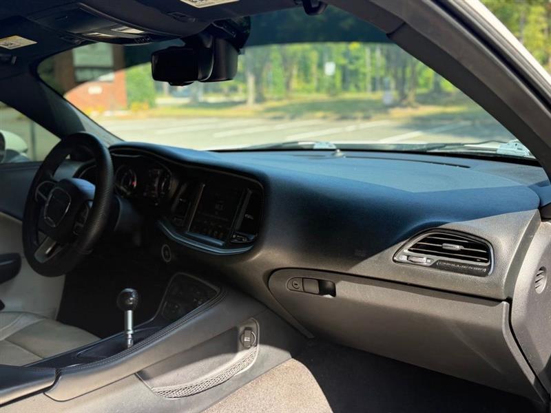 Dodge Challenger 2dr Cpe R/T Plus 2015