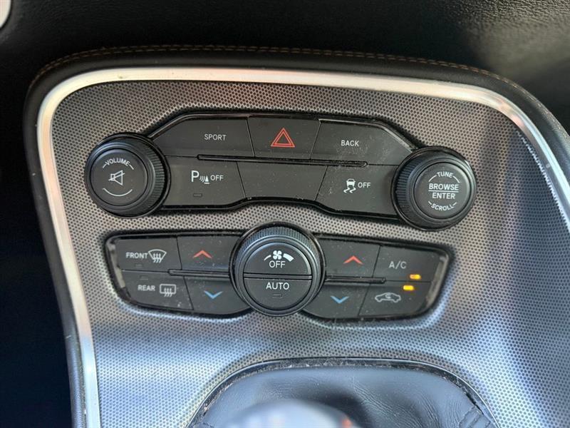 Dodge Challenger 2dr Cpe R/T Plus 2015