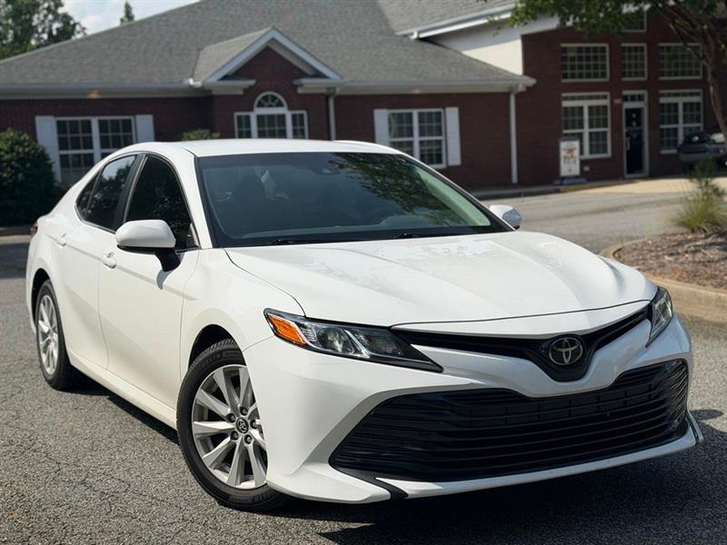 Toyota Camry XLE Auto (Natl) 2018
