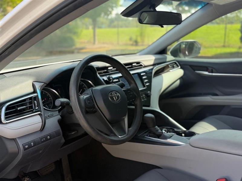 Toyota Camry XLE Auto (Natl) 2018