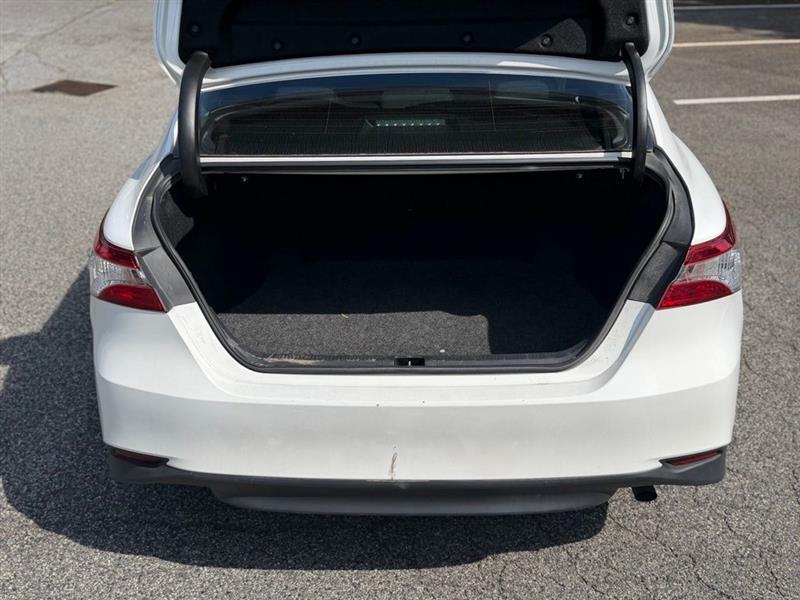 Toyota Camry XLE Auto (Natl) 2018