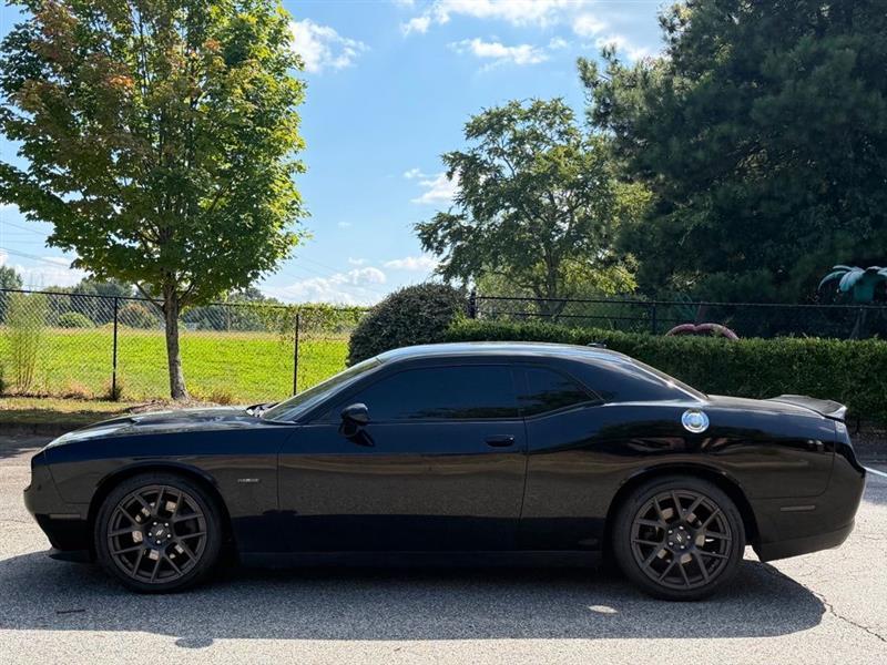 Dodge Challenger R/T Plus RWD 2018