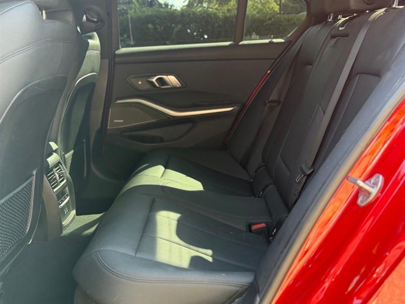 BMW 3 Series 330i xDrive Sedan North America 2021