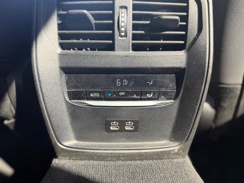 BMW 3 Series 330i xDrive Sedan North America 2021