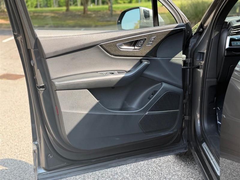 Audi Q7 Premium Plus 55 TFSI quattro 2021