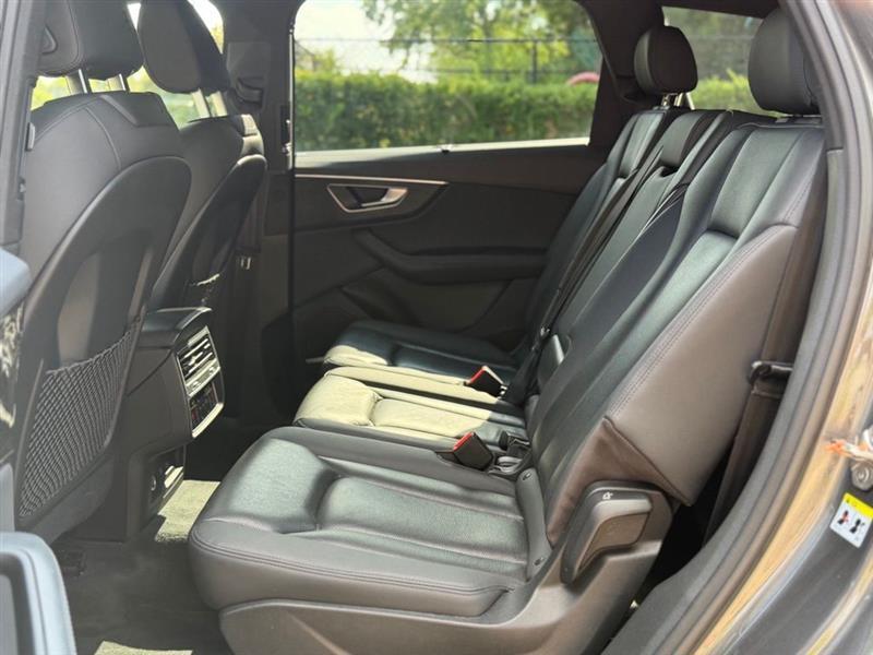Audi Q7 Premium Plus 55 TFSI quattro 2021